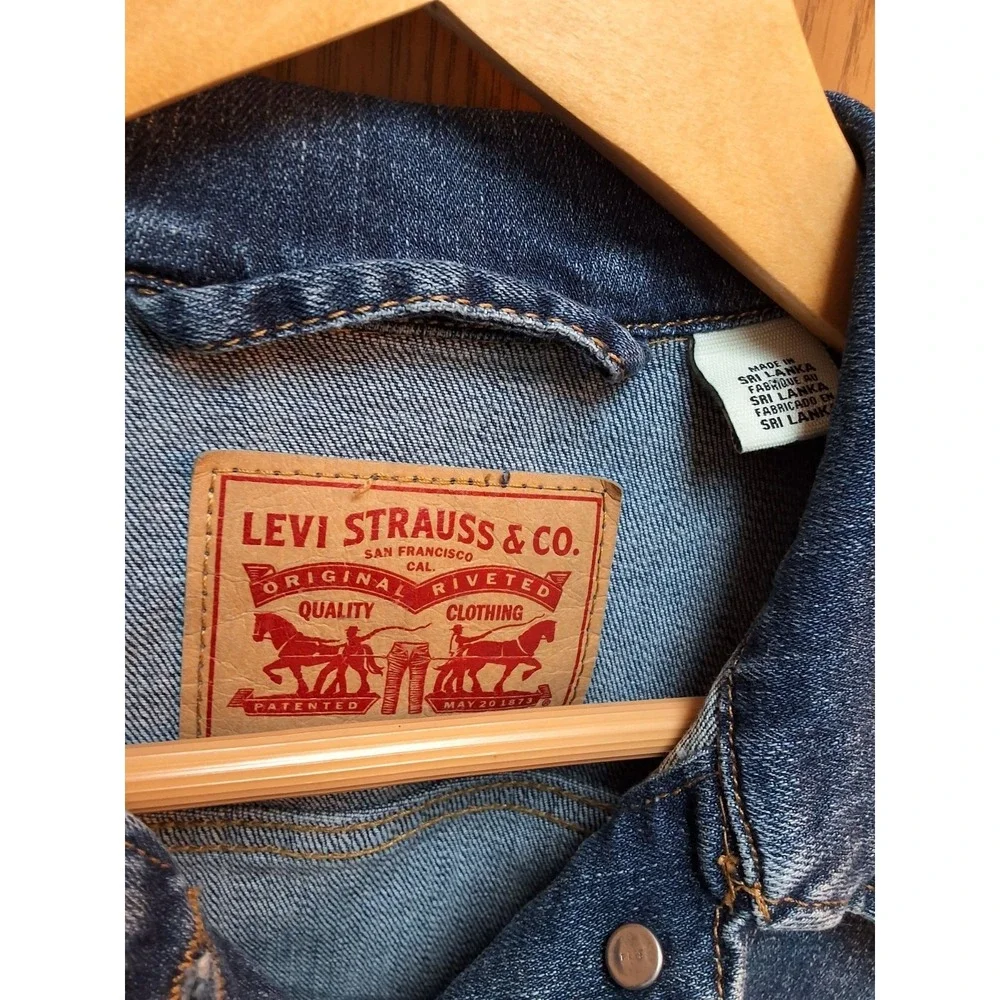 Levis Classic Denim Jacket Youth L/G‎ Slim Fit Medium Wash 19